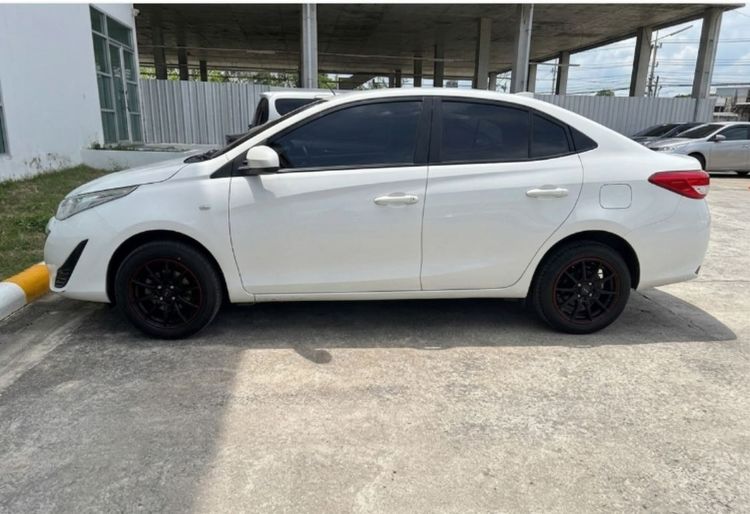 Toyota Yaris ATIV 2020 1.2 Entry Sedan เบนซิน ไม่ติดแก๊ส เกียร์อัตโนมัติ ขาว