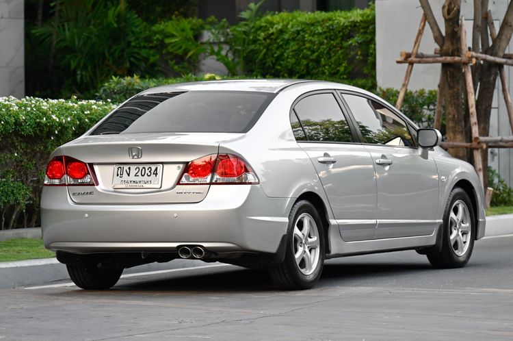 Honda Civic 2011 1.8 S i-VTEC Sedan เบนซิน ไม่ติดแก๊ส เกียร์อัตโนมัติ บรอนซ์เงิน รูปที่ 4