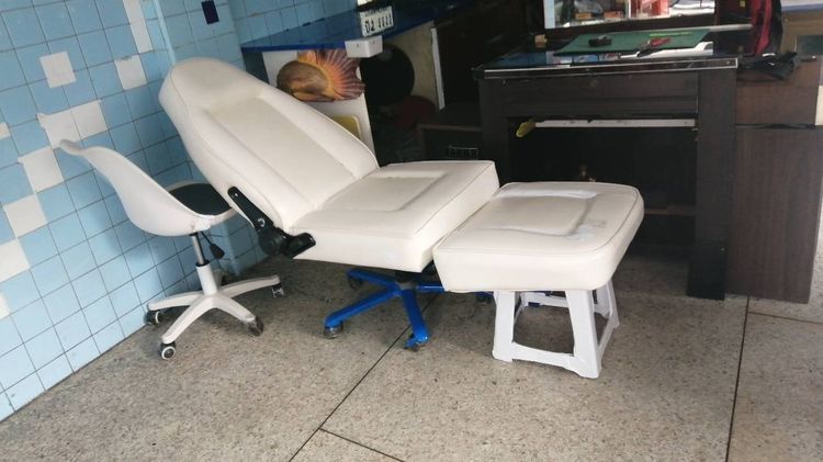 อื่นๆ ชุดกระจก ทำผมรวมเตียงพันห้า ส่งได้ ทัก 0813195660 ที่ ถ นางลิ้นจี่