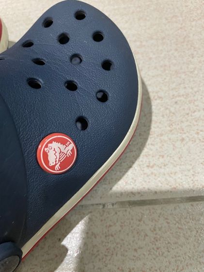 รองเท้าเด็ก crocs แท้ สภาพใหม่ รูปที่ 4