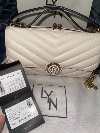 Lyn กระเป๋าสะพายข้าง ของแท้มือสอง รูปที่ 2