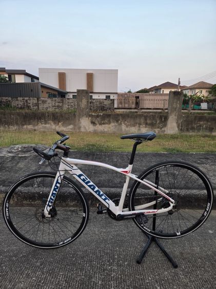 สีหายาก จักรยาน Hybrid Giant Fastroad SLR 2 รูปที่ 2