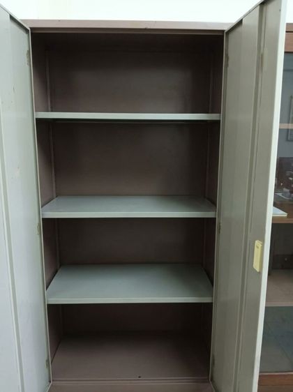 ตู้ 2 บานเปิด งานมือสองพร้อมใช้ รูปที่ 3