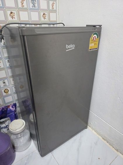 อื่นๆ ตู้เย็นมินิบาร์แบบ 1 ประตู ยี่ห้อ Beko ซึ่งเป็นตู้เย็นขนาดเล็กที่เหมาะสำหรับพื้นที่จำกัด  (มารับเอง)