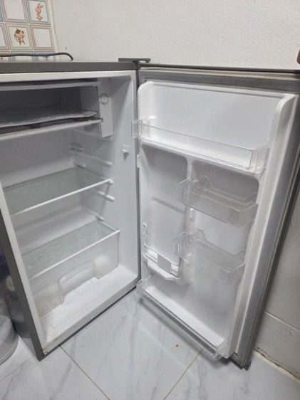 ตู้เย็นมินิบาร์แบบ 1 ประตู ยี่ห้อ Beko ซึ่งเป็นตู้เย็นขนาดเล็กที่เหมาะสำหรับพื้นที่จำกัด  (มารับเอง) รูปที่ 3