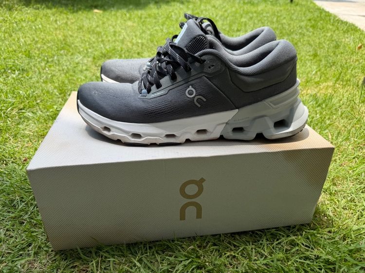 รองเท้า on cloud ผู้ชาย