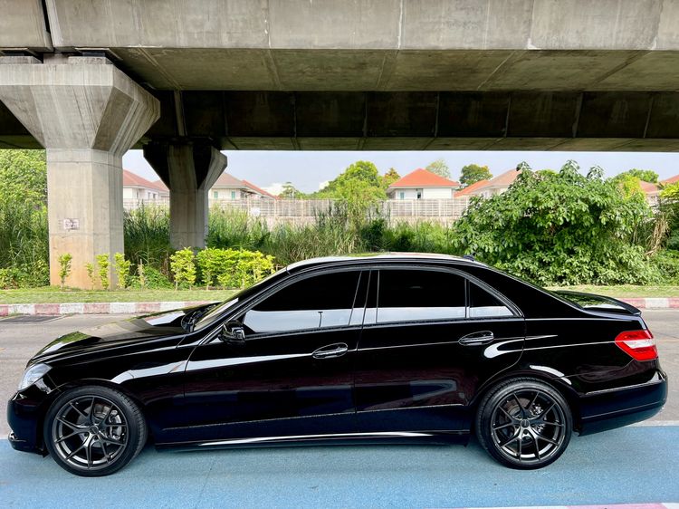 Mercedes-Benz E-Class 2010 E200 CGI Sedan เบนซิน ไม่ติดแก๊ส เกียร์อัตโนมัติ ดำ รูปที่ 4