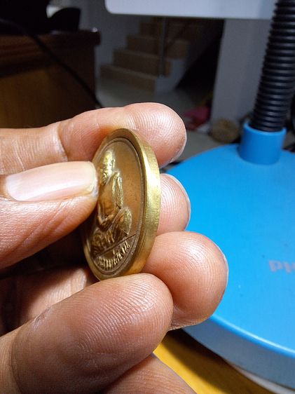 หลวงพ่อเงิน เหรียญขวัญถุง ปี 2515 วัดบางคลาน รูปที่ 4