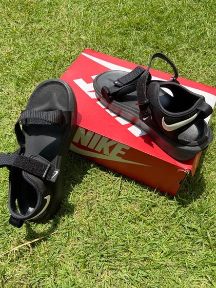 รองเท้า nike vista sandals