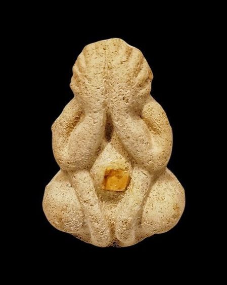 พระปิดตา เนื้อผงผสมว่าน พิมพ์มือโบราณ ตะกรุดทองคำ หลวงปู่หมุน ฐิตสิโล รุ่นเสาร์ห้าบูชาครู ปี 2543