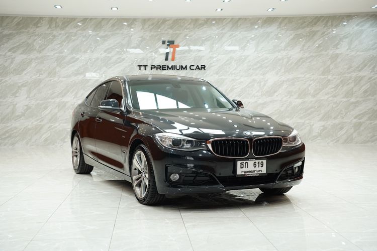 รถ BMW Series 3 320d สี ดำ