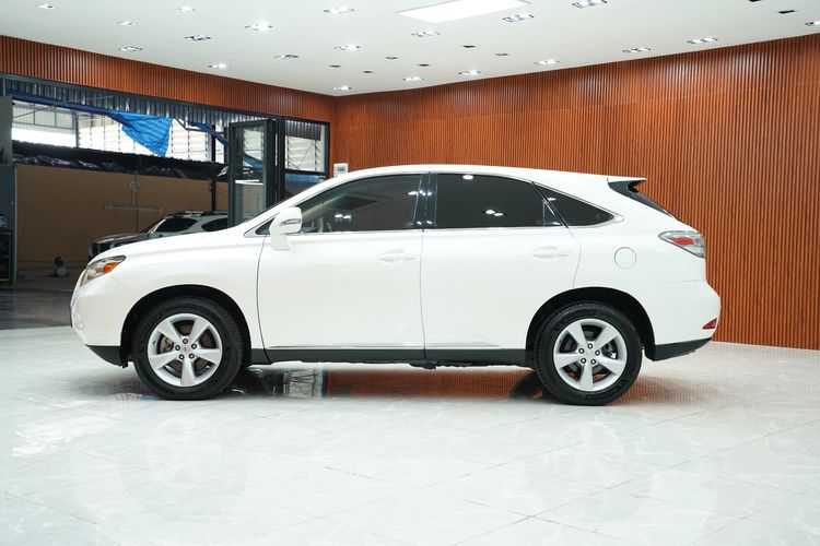 Lexus RX270 2010 2.7 Premium Moonroof Utility-car เบนซิน เกียร์อัตโนมัติ ขาว รูปที่ 4