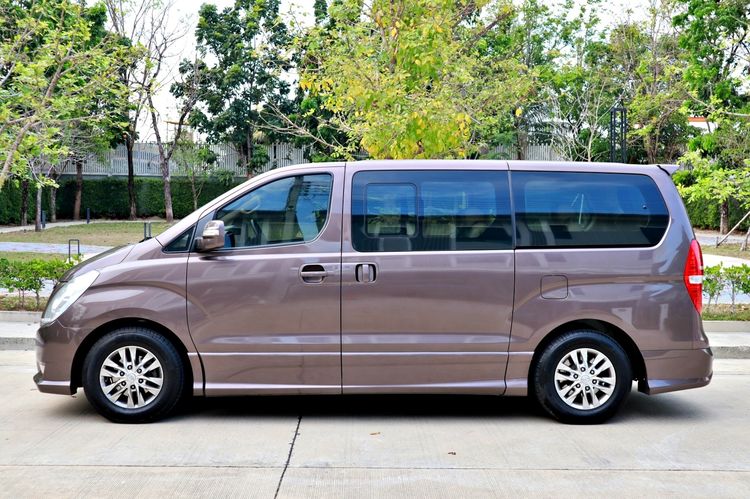Hyundai H-1 2014 2.5 Deluxe Utility-car ดีเซล ไม่ติดแก๊ส เกียร์อัตโนมัติ น้ำตาล รูปที่ 3