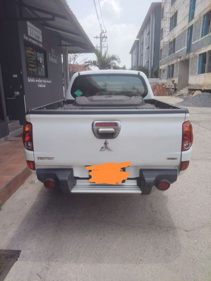 Mitsubishi Triton 2012 2.4 CNG Pickup เบนซิน NGV เกียร์ธรรมดา ขาว รูปที่ 2