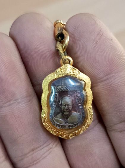 เหรียญเสมาเล็กหลวงพ่อเงินเนื้อทองแดง