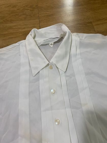 เสื้อสีขาว รูปที่ 2