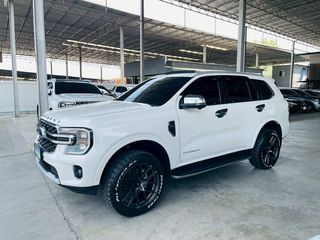 EVEREST 2.0 TITANIUM PLUS 4WD Bi-TURBO 2023 รถสวย มือแรกออกห้าง สภาพป้ายแดง ไมล์ 5 หมื่น รุ่น TOP สุด ขับ 4 รับประกันตัวถังสวย