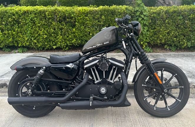 Harley Davidson ขายเอง HD Iron 883 ปี 2019 จด 2021 สีดำ กุญแจ Keyless ทะเบียน 883 ตรงรุ่น 