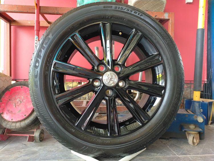 แม็กโตโยต้า ขอบ17 สีอบpowder coat พร้อมยางบริสโตน 215 55 17 ปี23 ไร้รอยไม่ดุ้งไม่คดไม่แตก ใส่ camry innova รูปที่ 3