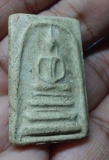 พระสมเด็จ พิมพ์ฐานแซม 
เนื้อแกร่งหนึกนุ่ม แห้งเก่า เนื้อจัด 