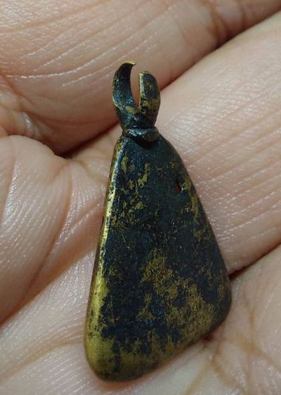 เหรียญจอบเล็ก หลวงพ่อเงินบางคลาน แห้งเก่า เนื้อจัด  รูปที่ 10