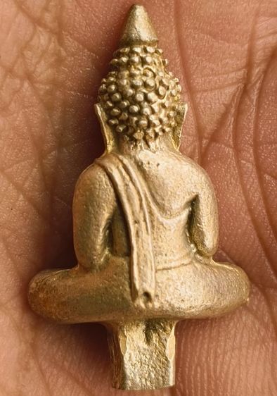 พระรูปหล่อยอดธงหลวงพ่อโสธร รูปที่ 2