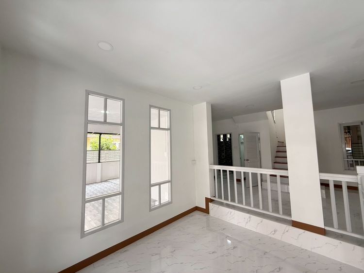 อื่นๆ มีบางส่วน บ้านเดี่ยววรางกุล ลำลูกกา คลอง 3 ถนนเมนต้นโครงการ ใกล้รถไฟฟ้าคูคต ใกล้วฟิวเจอร์รังสิต รูปที่ 2