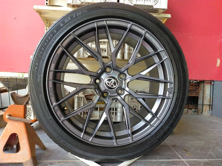 แม็กขอบ18 สีอบpowder coat พร้อมยางดันลอป 235 45 18 ปี24 ใส่ camry innova ได้ทุกรุ่น รูปที่ 4