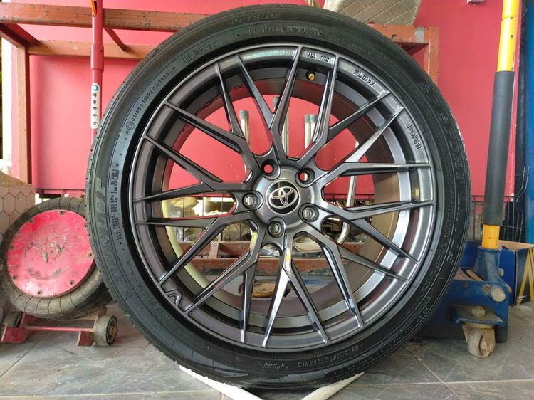 แม็กขอบ18 สีอบpowder coat พร้อมยางดันลอป 235 45 18 ปี24 ใส่ camry innova ได้ทุกรุ่น รูปที่ 3