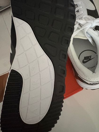 ร้องเท้าผ้าใบ รูปที่ 4