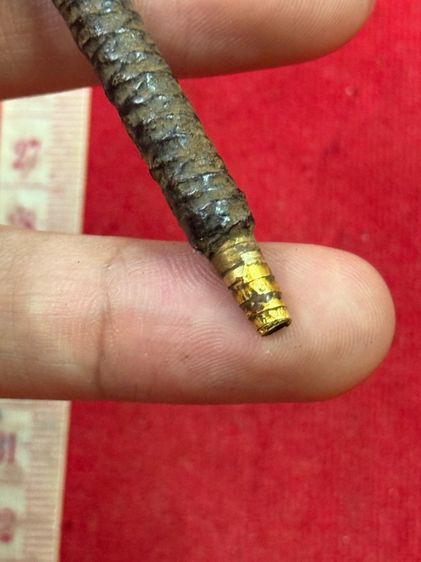 ตะกรุดทองคำแท้ หลวงปู่เอี่ยม วัดสะพานสูง พิมพ์ก้นแมลงสาบ ทองคำ ถักเชือก รูปที่ 5