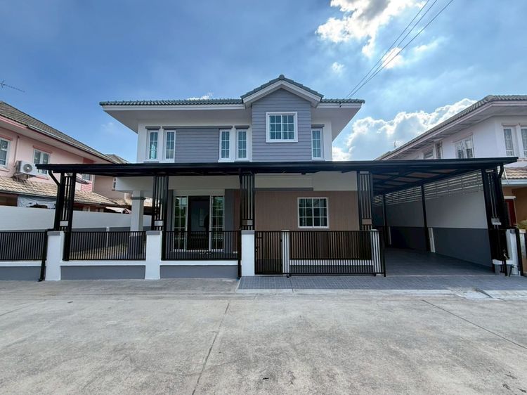 มีบางส่วน บ้านเดี่ยวต้นโครงการ ถนนเมน บ้านวรากูล (วังทอง) ลำลูกกา คลอง 3 ใกล้รถไฟฟ้าคูคต ใกล้ฟิวเจอร์รังสิต