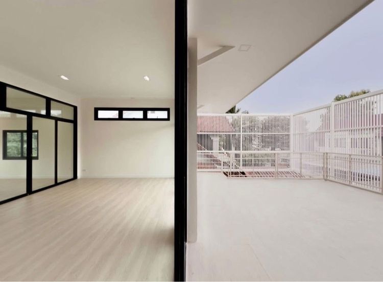 ไม่มี  The Home Office🏡 รูปที่ 3