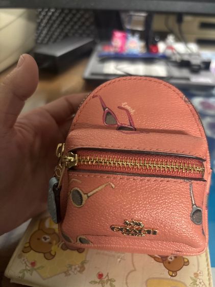 กระเป๋าพวงกุญแจ coach แท้สอง สภาพใหม่เอี่ยม 