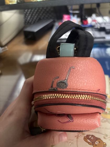 กระเป๋าพวงกุญแจ coach แท้สอง สภาพใหม่เอี่ยม  รูปที่ 4