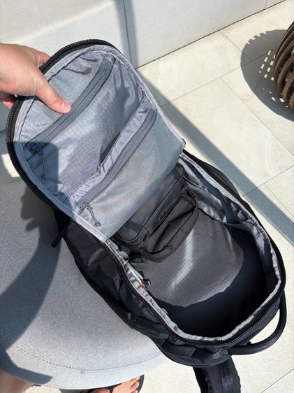 Able Carry Max (32 - 34 L) backpack -  travel and work companion รูปที่ 8