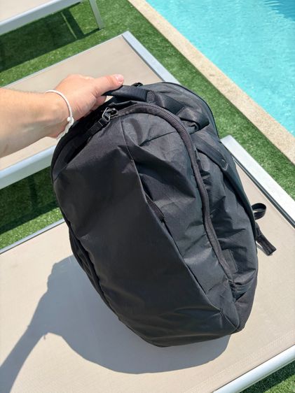 Able Carry Max (32 - 34 L) backpack -  travel and work companion รูปที่ 4