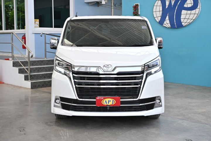 Toyota Majesty 2020 2.8 Premium Van ดีเซล ขาว รูปที่ 2