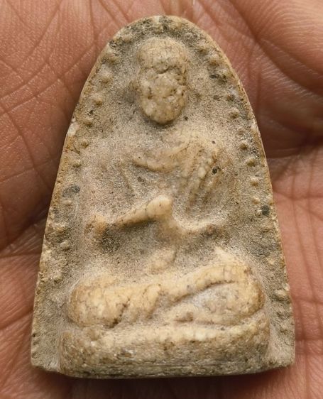 พระรูปหล่อกริ่งเนื้อเก่า รูปที่ 15