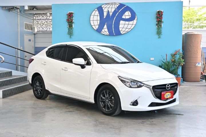 รถ Mazda Mazda 2 1.3 High สี ขาว