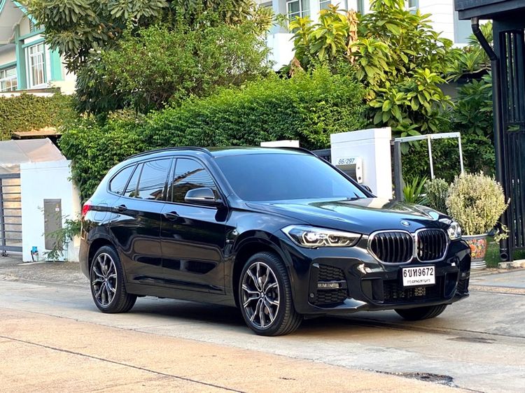 BMW X1 2022 2.0 sDrive20d M Sport Utility-car ดีเซล ไม่ติดแก๊ส เกียร์อัตโนมัติ ดำ รูปที่ 3