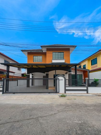 ขาย บ้านเดี่ยว 2 ชั้น หมู่บ้าน KC Garden Home 12 พื้นที่กว้าง ให้มาถึง 5 ห้องนอน 3 ห้องน้ำ มีพื้นที่นั่งเล่น เฟอร์นิเจอร์ครบ