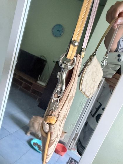 coach คล้องมือ รูปที่ 3