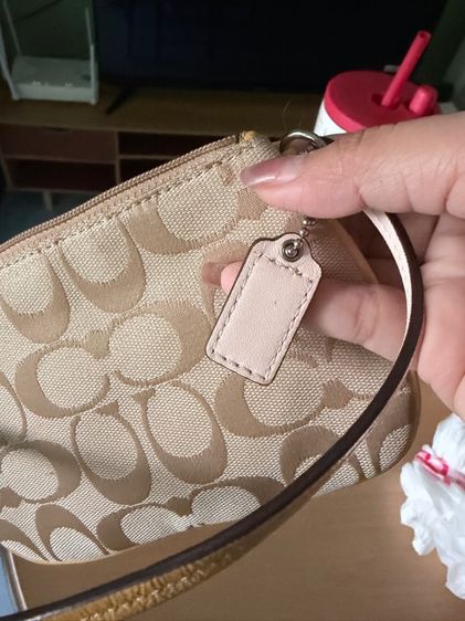 coach คล้องมือ รูปที่ 4