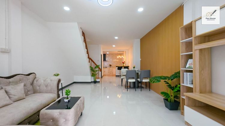 มีบางส่วน  (ขาย) ทาวน์เฮ้าส์ 2 ชั้น พื้นที่ 16 ตร.วา 2 ห้องนอน 2 ห้องน้ำ หมู่บ้านสุภาวัลย์ เฟอนิเจอร์ครบ หิ้วกระเป๋าใบเดียวเข้าอยู่ได้เลย รูปที่ 4