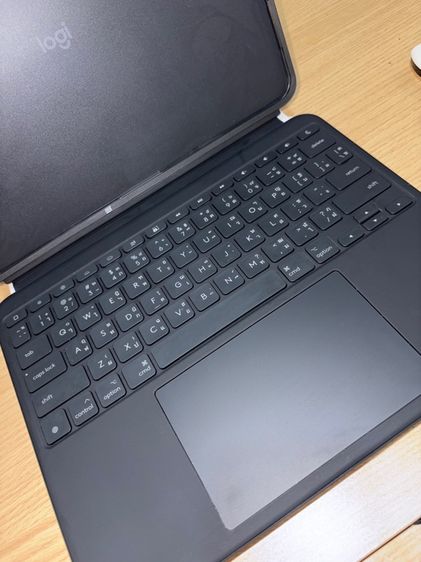 แป้นพิมพ์ Logitech combo touch iPad Pro M4 13 นิ้ว รูปที่ 4