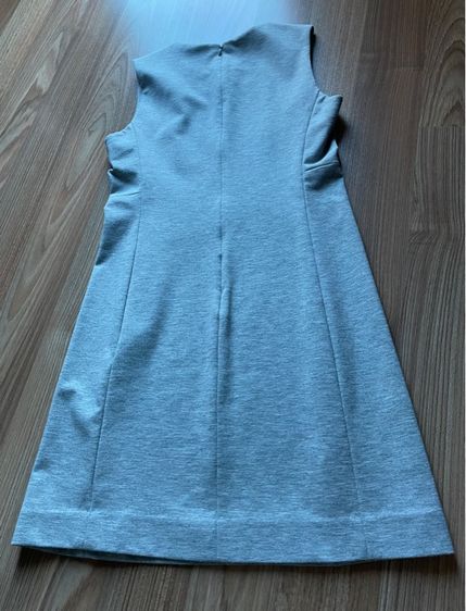 ชุดเดรสผู้หญิง Uniqlo แท้ สภาพใหม่ไม่มีตำนิ รูปที่ 2