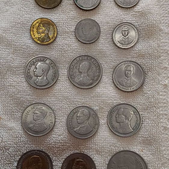ขายเหรียญเก่าเหมาหมด 15 เหรียญ ปล่อยราคาเบาๆค่ะ