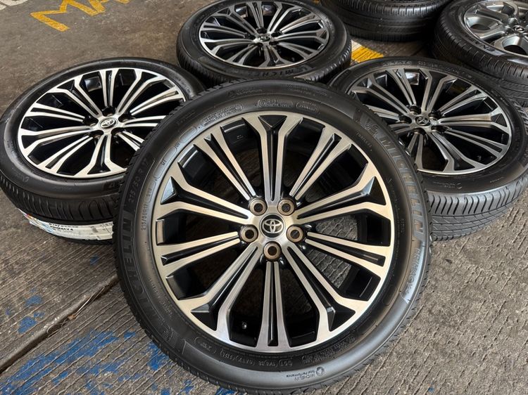 Toyota Altis ขอบ 17 นิ้ว Top Hybrid 🔥