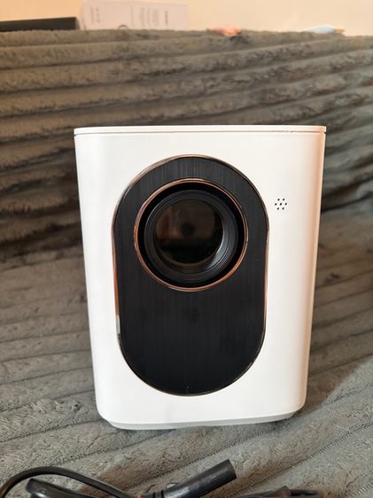 โปรเจคเตอร์ 4k ภาพชัดมือ2 เครื่องใช้เอง รูปที่ 2